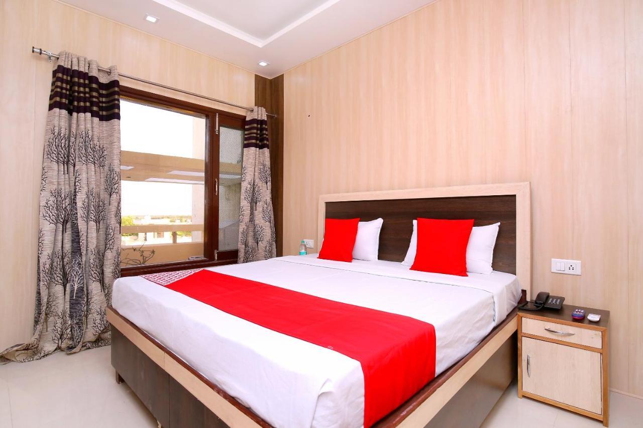 Oyo Flagship Armaan Resort Shahpur  Exterior photo